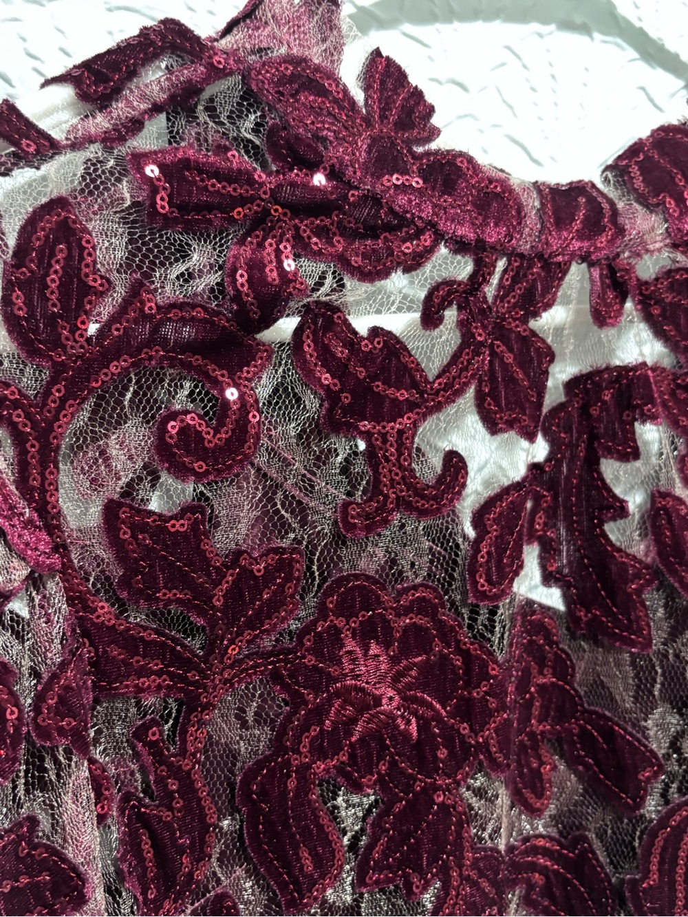 Anthropologie XS Burgundy Sequin Lace Overlay Blouse 2 Piece shirt/Tank Top - Picture 7 of 13
